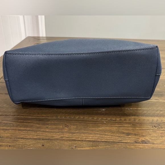 Coach Zip Top Tote in Denim Blue Cross Grain Leather w/ COA - Picture 5 of 9